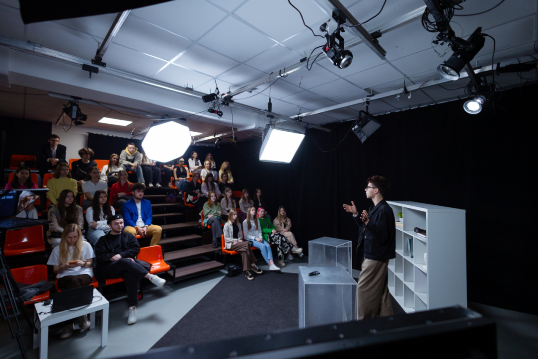 Media Institute's STUDY TOUR Gives Future Students a Taste of University Life